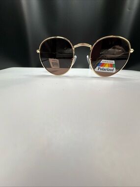 Round Polarized Sunglasses in Gold with Brown Lenses